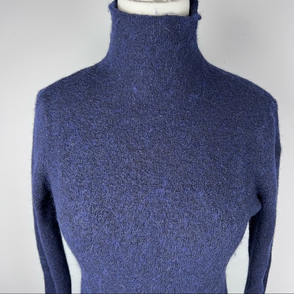 EUC - Madewell, Inland Rolled Turtleneck Dark Blue Sweater in Coziest Yarn, XS - Picture 2 of 15